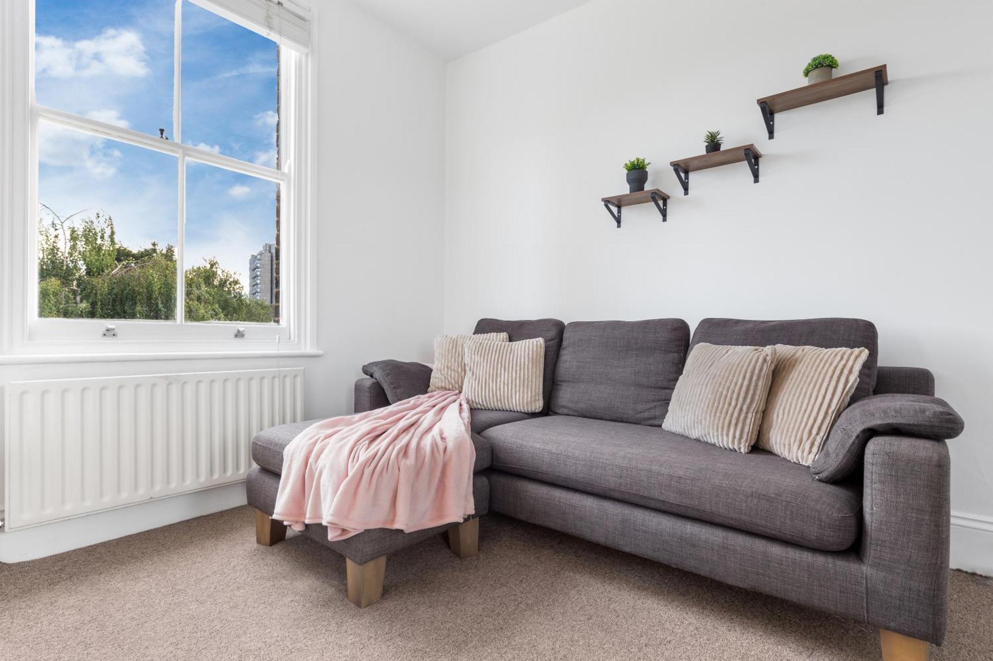 Luxury 4 Bedroom Flat With Stunning Shard View From Terrace In Central London! Next To Station, Sleeps 9 المظهر الخارجي الصورة
