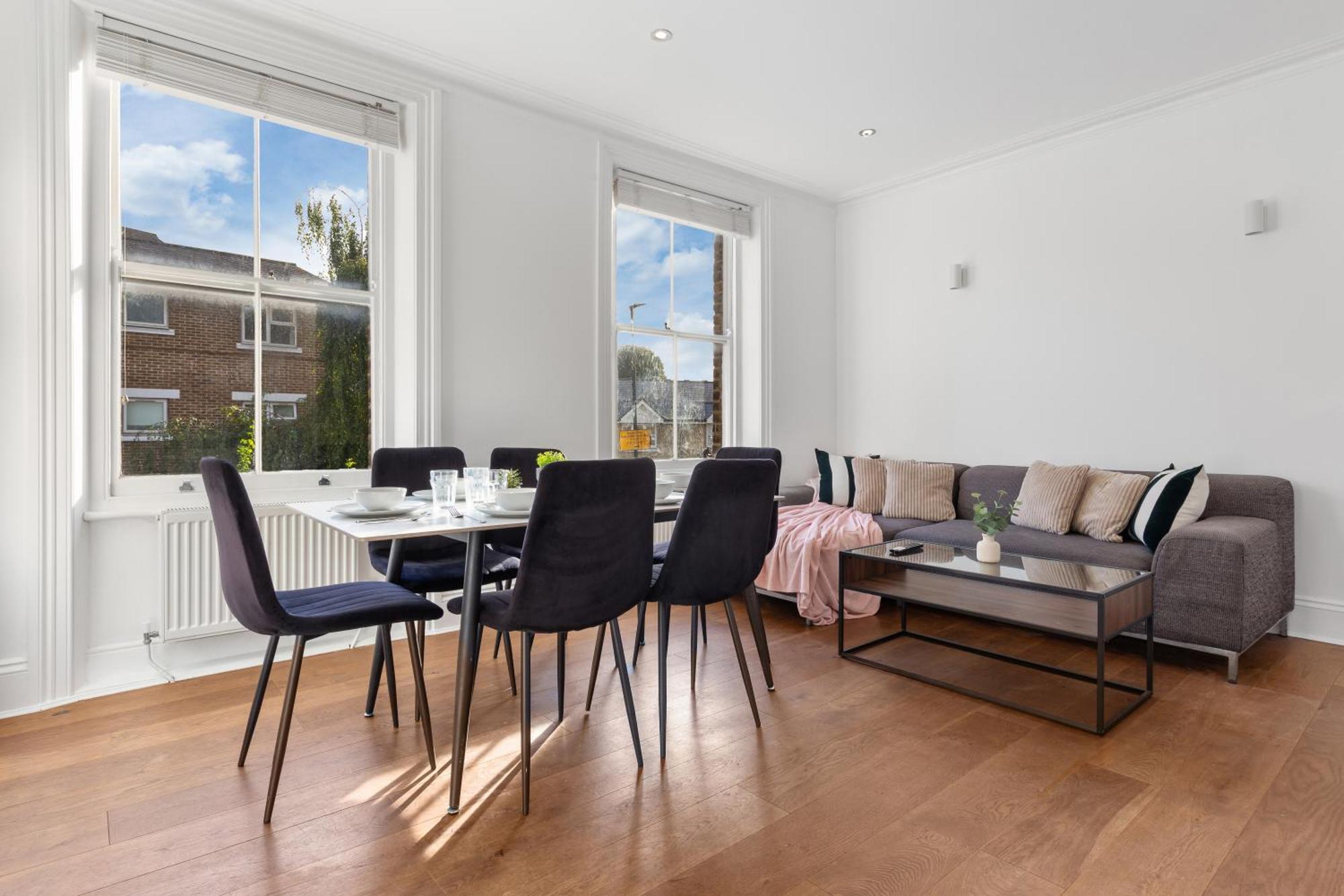 Luxury 4 Bedroom Flat With Stunning Shard View From Terrace In Central London! Next To Station, Sleeps 9 المظهر الخارجي الصورة