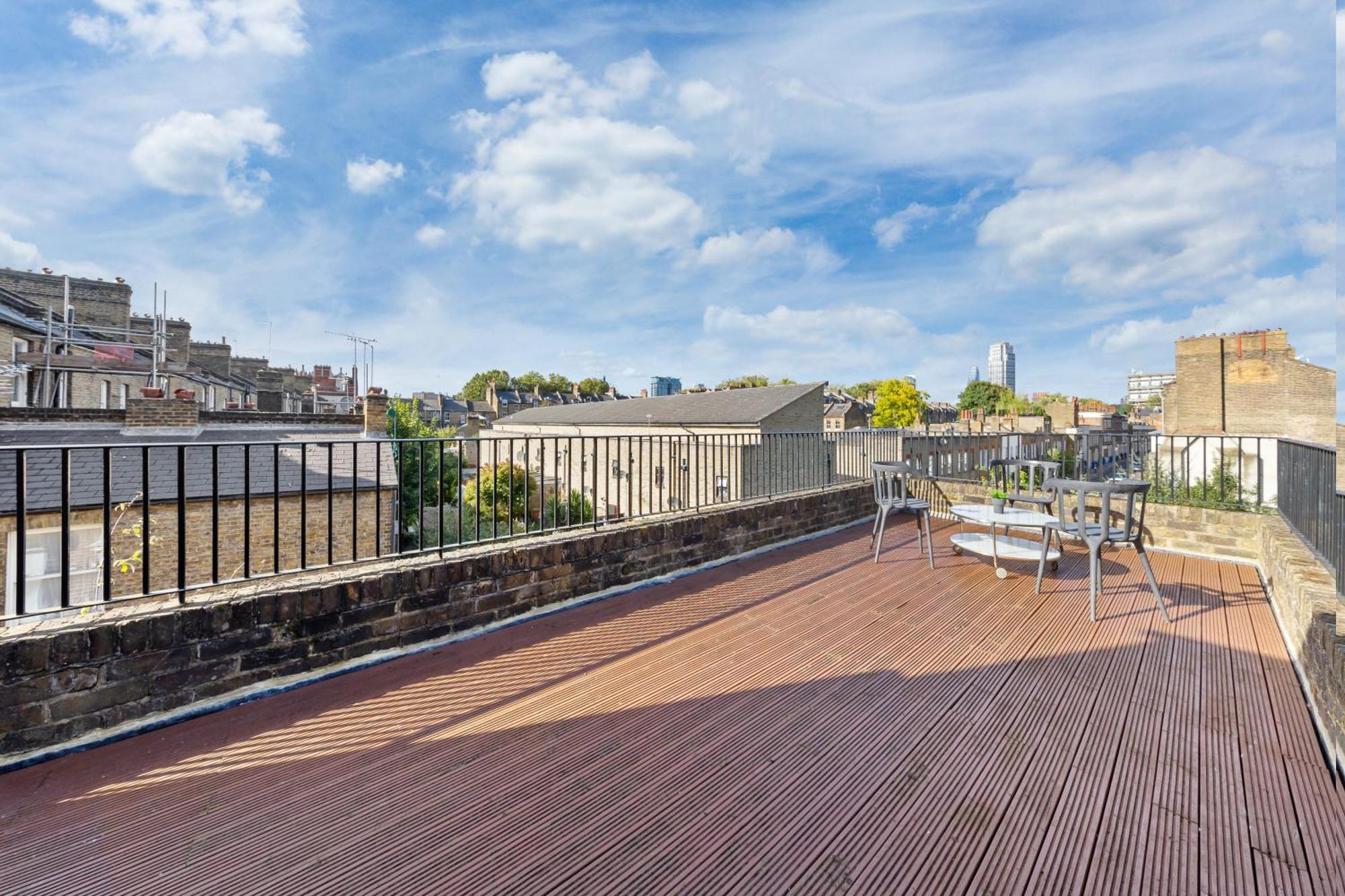 Luxury 4 Bedroom Flat With Stunning Shard View From Terrace In Central London! Next To Station, Sleeps 9 المظهر الخارجي الصورة