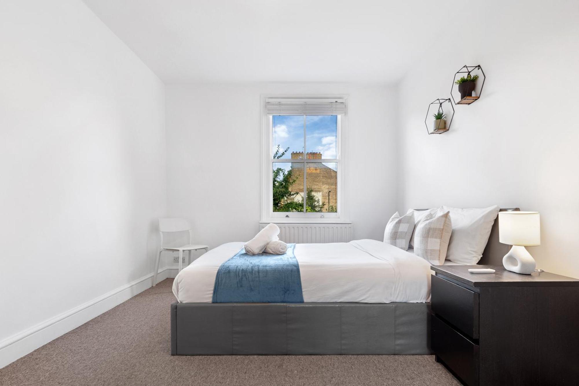 Luxury 4 Bedroom Flat With Stunning Shard View From Terrace In Central London! Next To Station, Sleeps 9 المظهر الخارجي الصورة