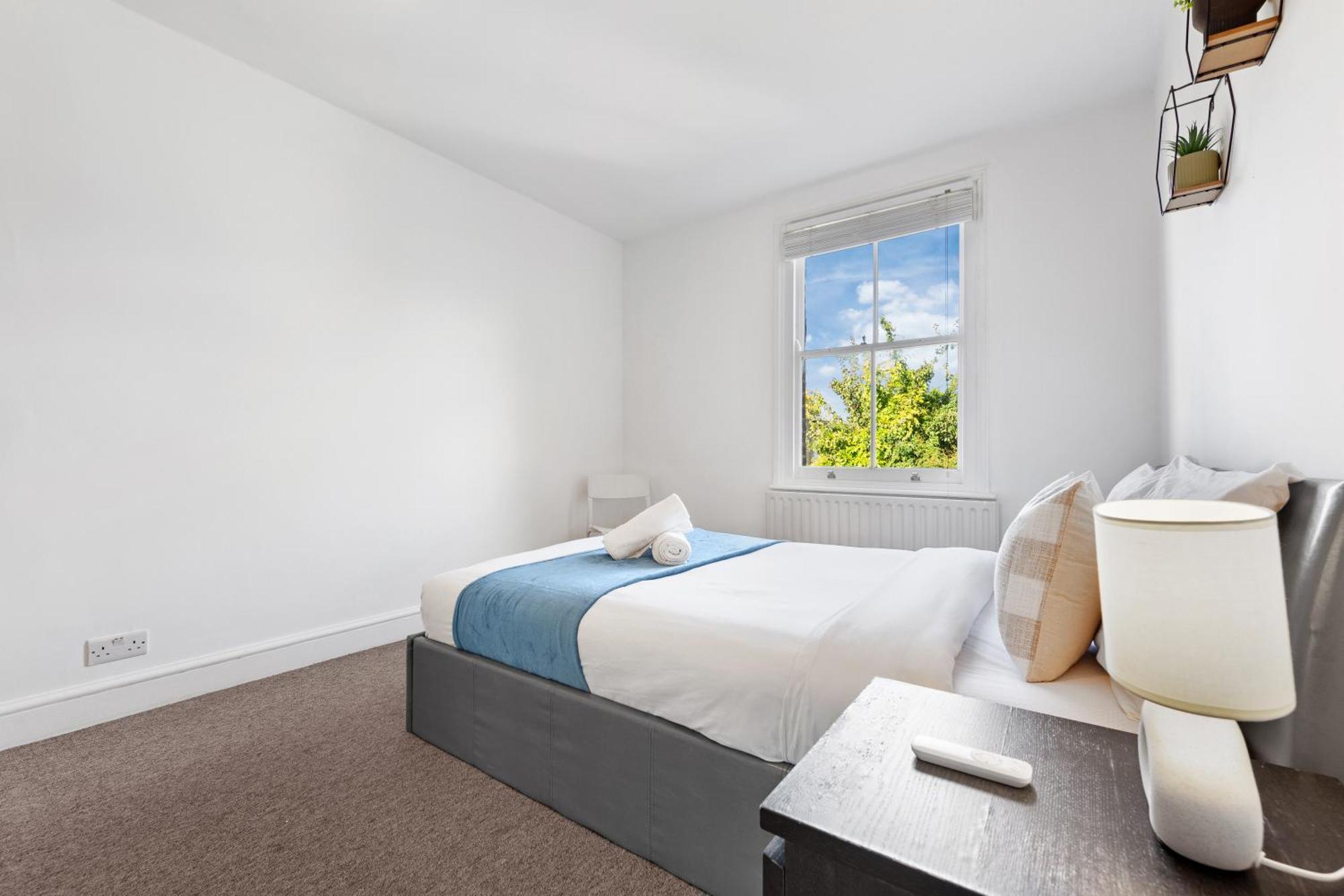 Luxury 4 Bedroom Flat With Stunning Shard View From Terrace In Central London! Next To Station, Sleeps 9 المظهر الخارجي الصورة